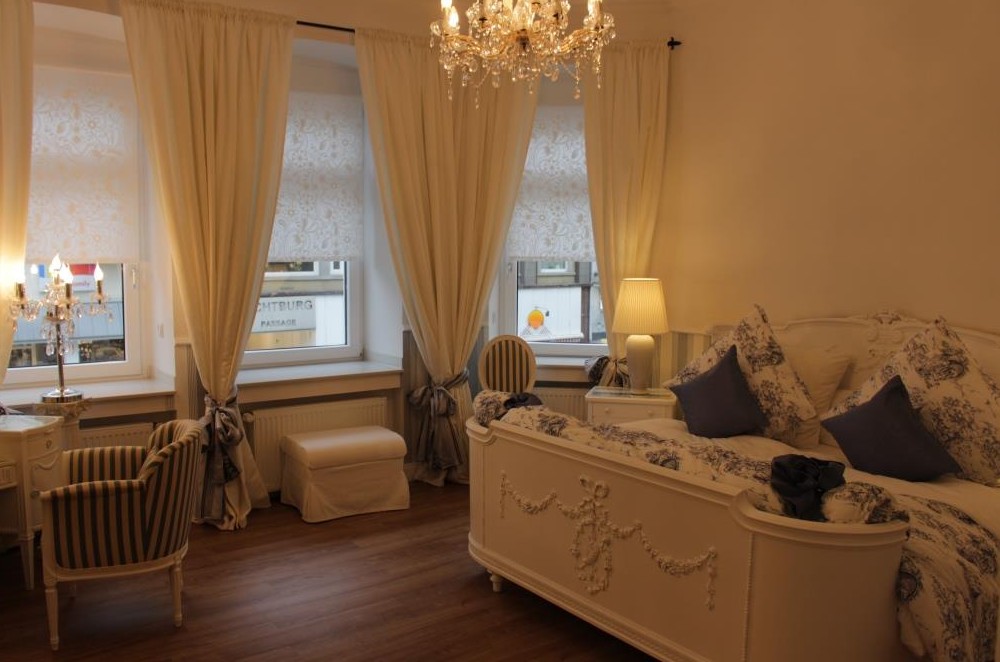 Hotel Sicking Schlafzimmer